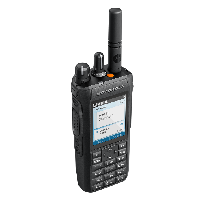 Портативна DMR радіостанція Motorola Mototrbo R7 FKP PREMIUM VHF/UHF